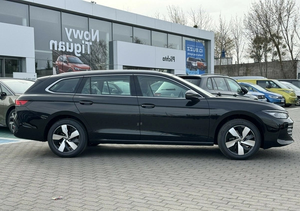 Volkswagen Passat cena 199990 przebieg: 1, rok produkcji 2024 z Kudowa-Zdrój małe 497